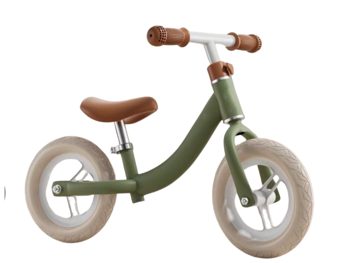 Pedal-Free Kids Balance Bike with Helmet